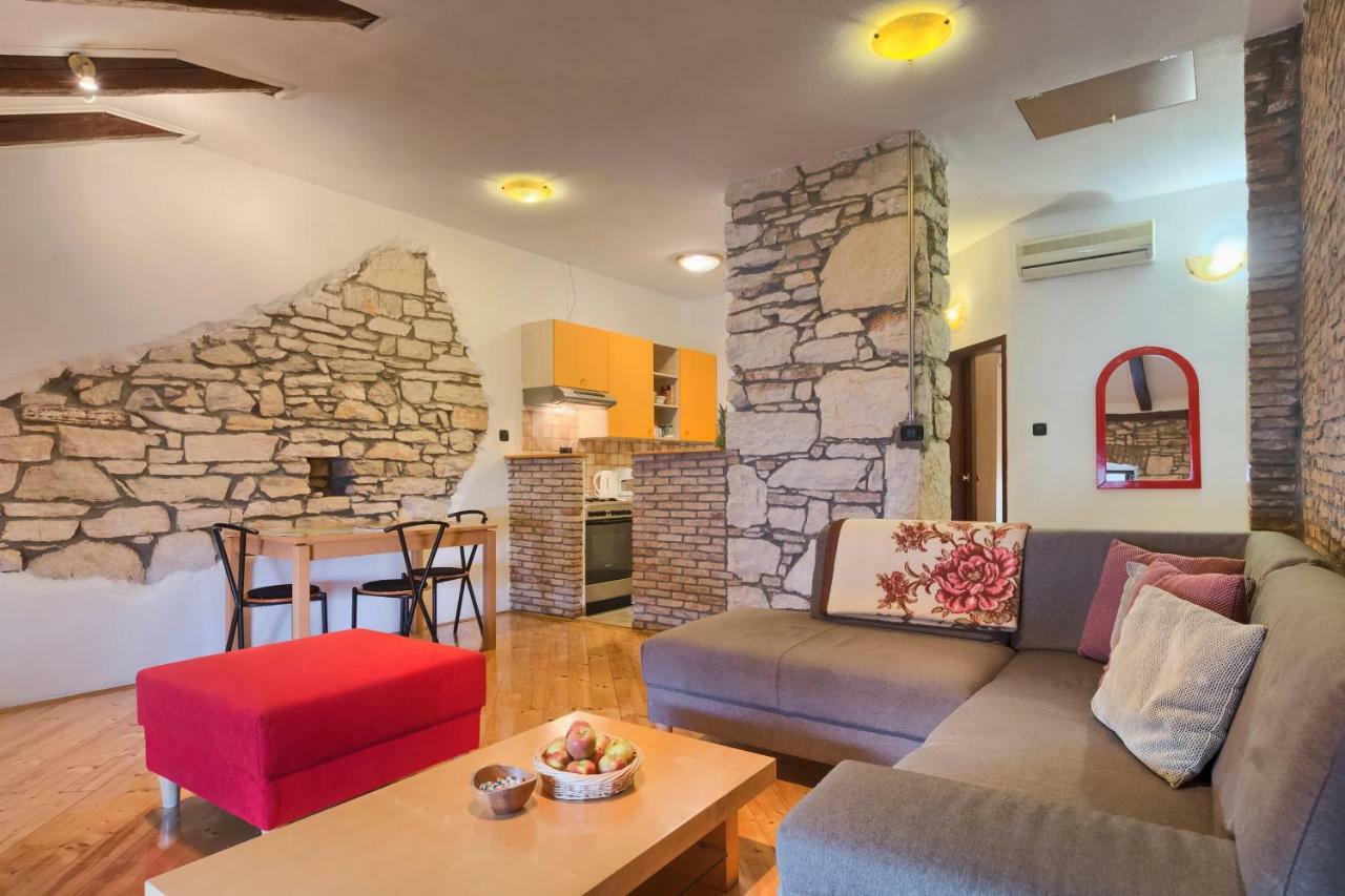 App With Arena Amphitheatre Arena Nearby Apartment *